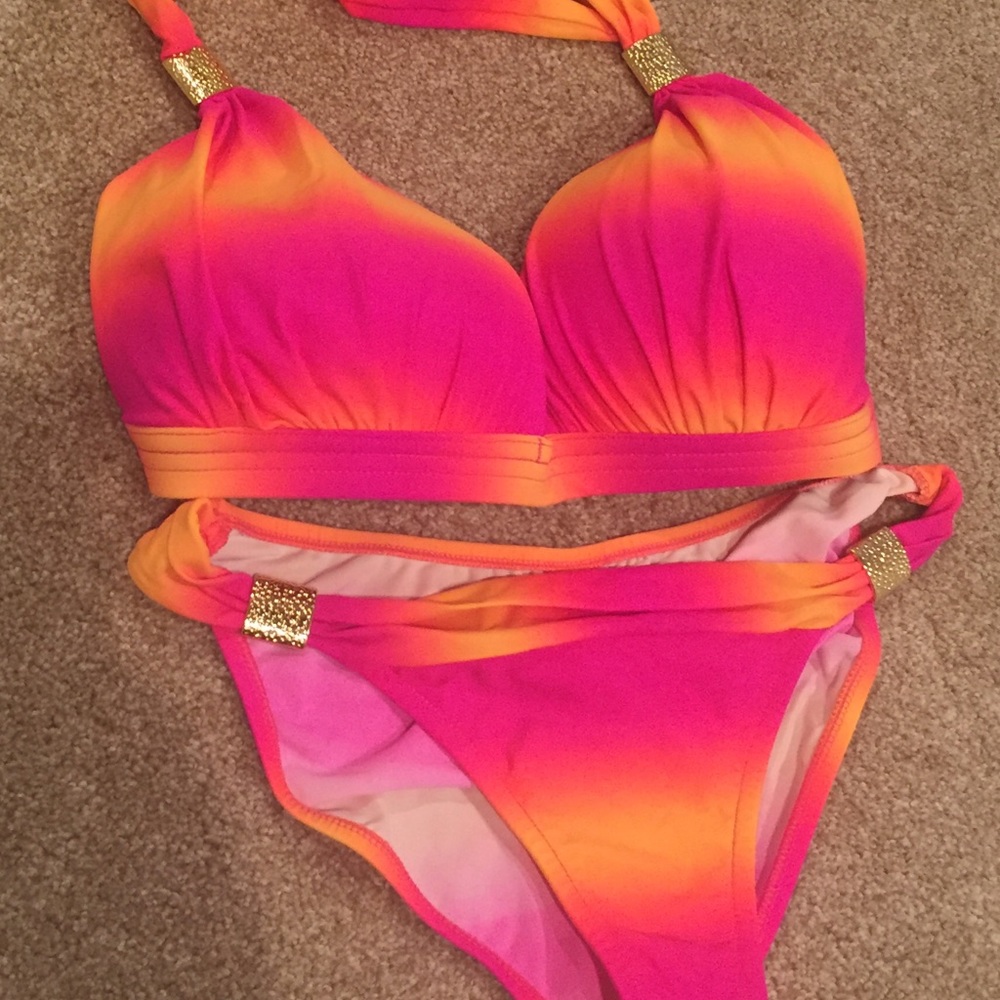 Venus bikini